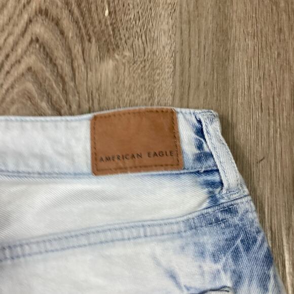 American Eagle Women's Tie Dye Denim Shorts Boyfriend Shortie Size 4 Blue Casual - Picture 9 of 12